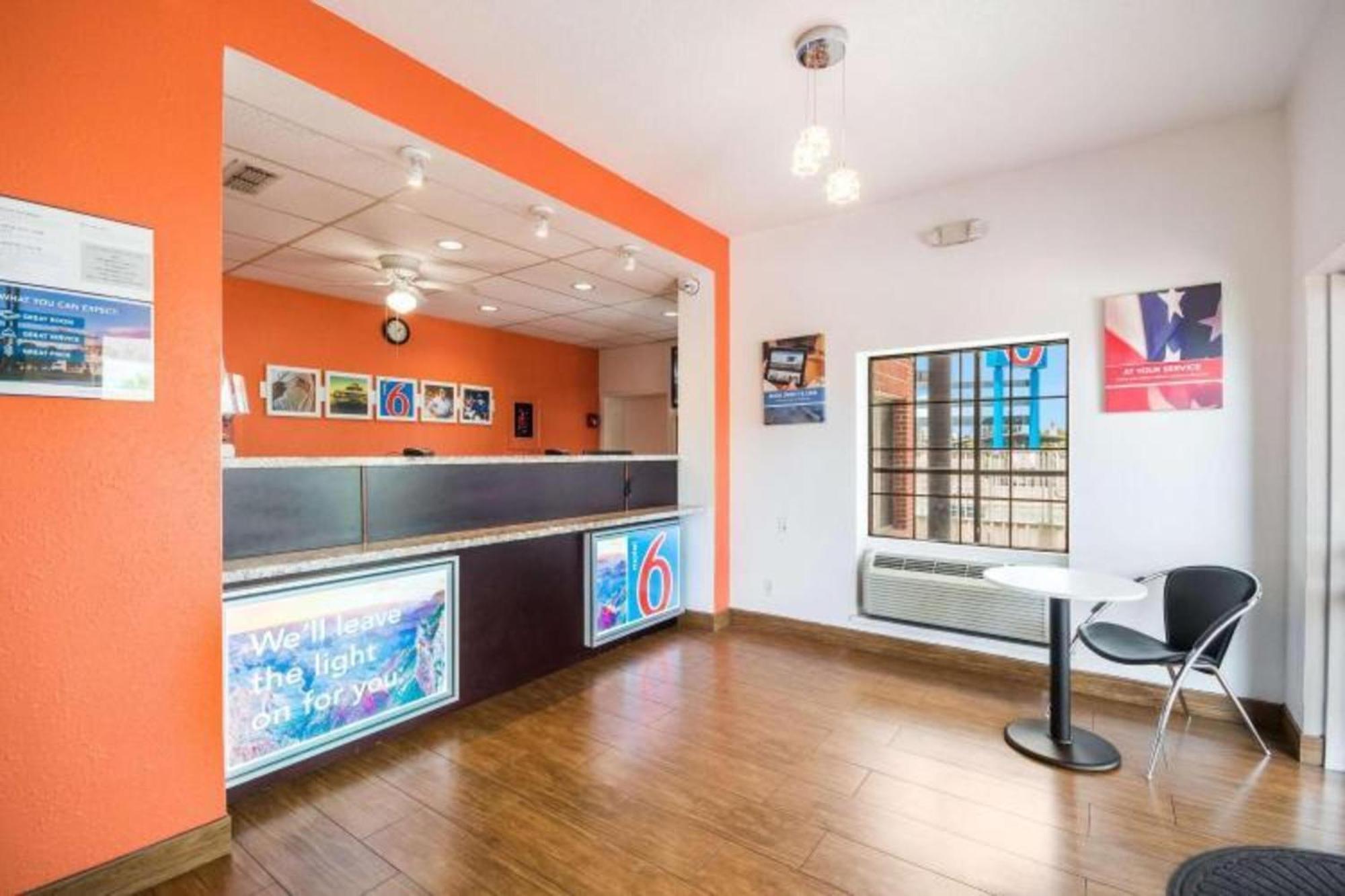 Studio 6 Houston Tx Brookhollow Buitenkant foto